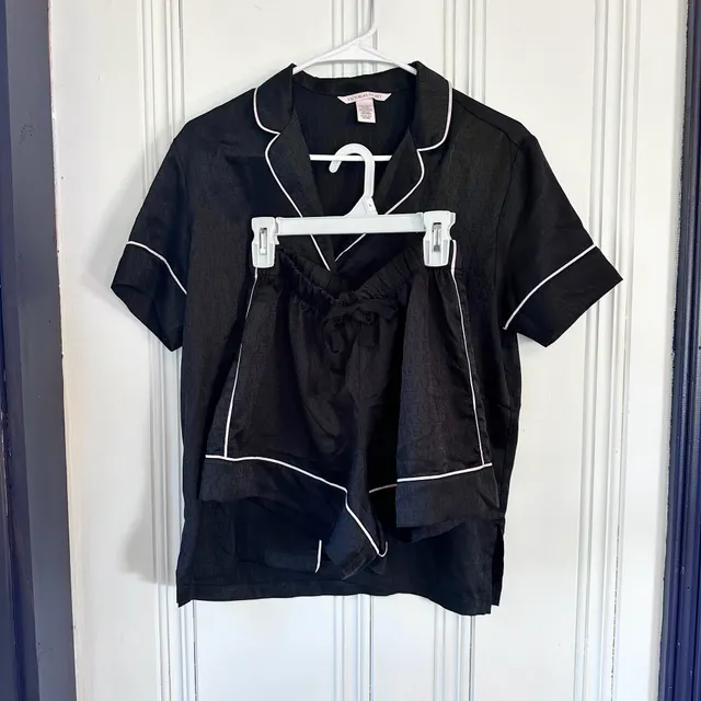 Victoria's Secret Pajama Set Size XS Black Satin Monogram