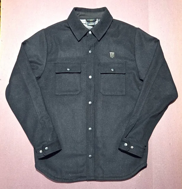Monster Energy Men’s Black Solid Flannel Button-Up Logo Pockets Long Sleeve M