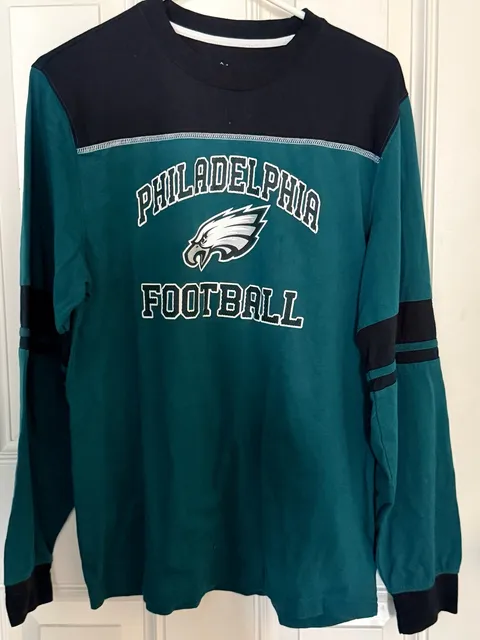 NFL Philadelphia Eagles Long Sleeve Shirt Size M Green Black Football