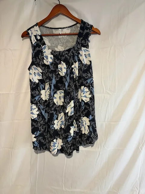Longyuan Tank Top Size L Black Blue Floral Pleated Scoop Neck