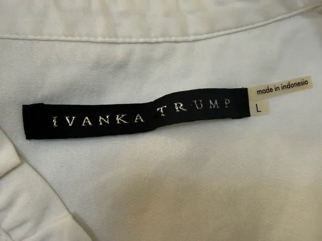 Ivanka Trump Button Down Shirt Size L White