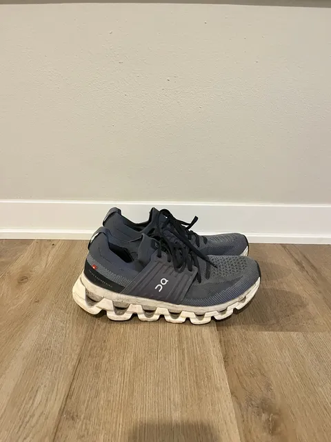 OnCloud, Cloudswift Running Shoes, Performance Grey/Blue, Womans 9.5