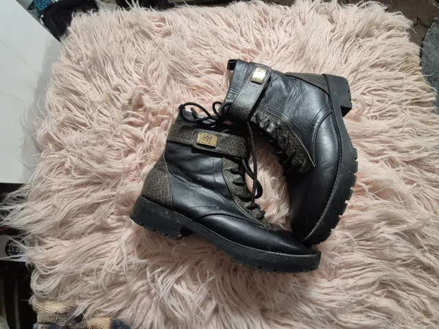 Daisy Fuentes Combat Boots Black Monogram Trim
