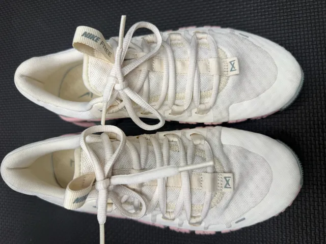 Nike Free Metcon 5 Size 8.5 White Pink Women's Training Shoes