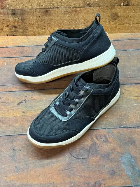 LifeStride Dynamic Sneakers Size 7.5M Black Walking Shoes
