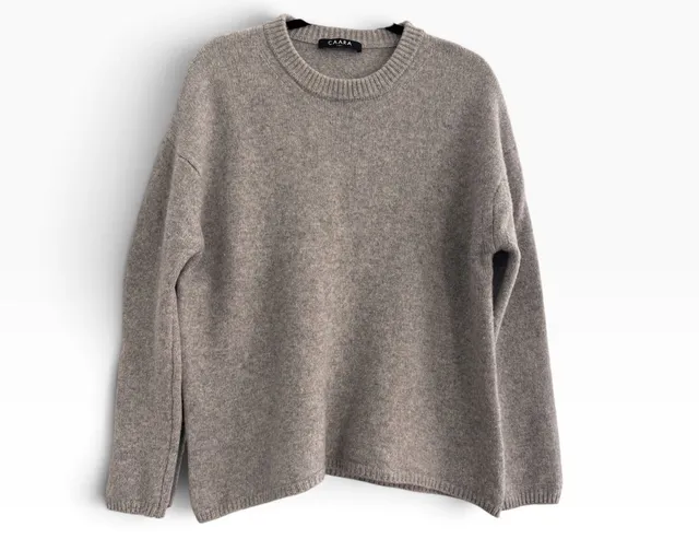 CAARA 100% Wool Gray Oversized Crewneck Sweater Size S