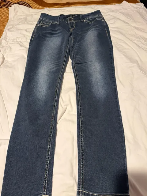 WallFlower Bootcut Jeans Size 11 Dark Wash Denim