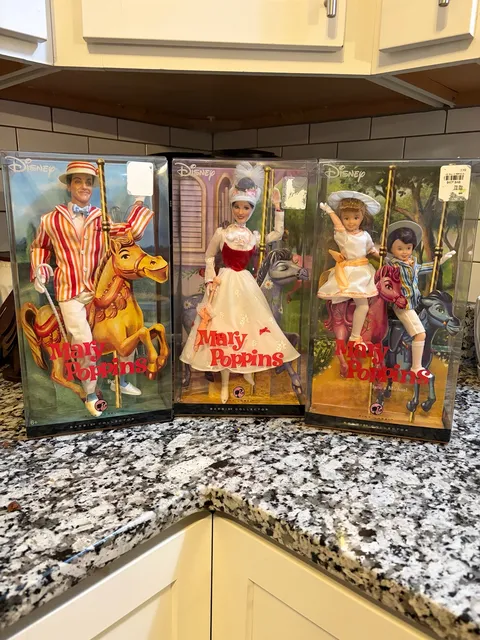 Disney Mary Poppins Barbie Collector Pink Label Doll Set – Mary, Bert, Jane & Michael