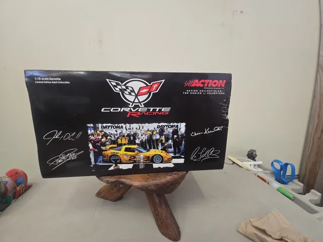 Action Collectibles 1:18 Corvette Racing C5-R Diecast Model