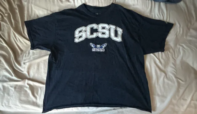 Champion Southern Connecticut State University T-Shirt Black Cropped