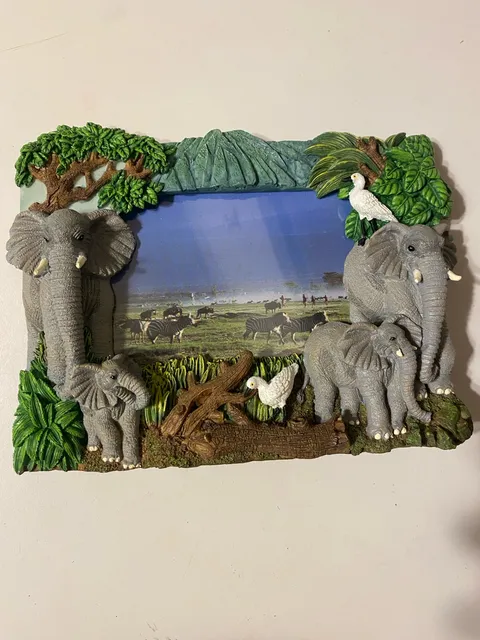 Wildlife Safari Elephant Family 3D Photo Frame Resin Decor