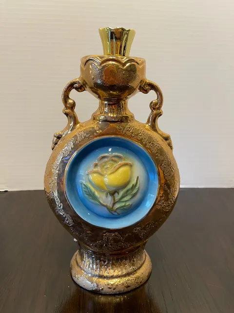 Jim Beam Yellow Rose of Texas Decanter 1978 