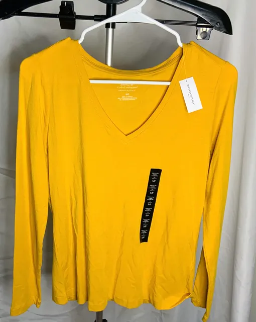 NWT Banana Republic Timeless Tee Women Size S Yellow Long Sleeve