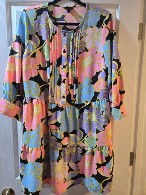 Who what wear Dress Size L Floral Print Long Sleeve Pleated Tiered