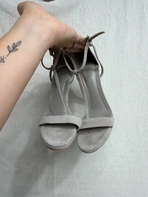Guess T-Strap High Heel Sandals Size 8M Grey Suede