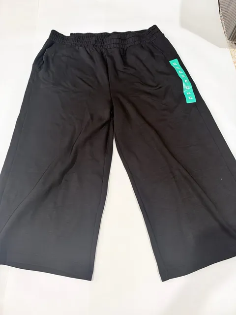 Danskin Luxe Cropped Gaucho Size XL Black Pants