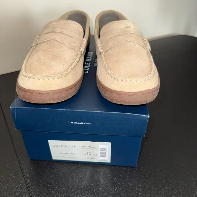 Cole Haan Pinch Weekender Size 10 M Taupe Suede Loafers