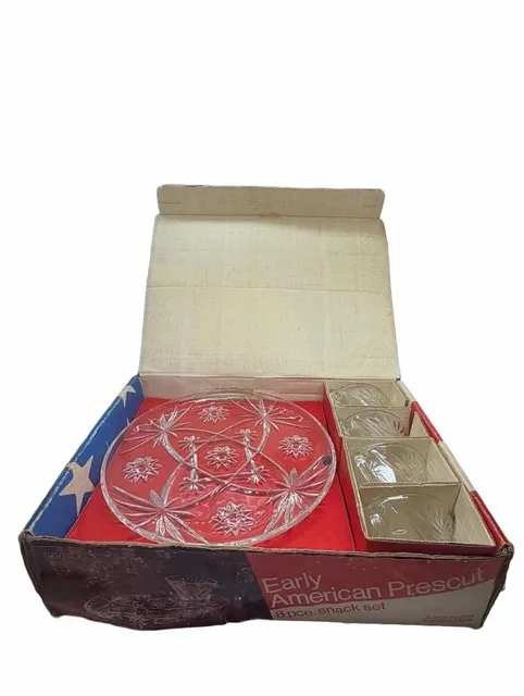Anchor Hocking Early American Prescut 8 Pce Snack Set- 4 plates & 4 cups *’new