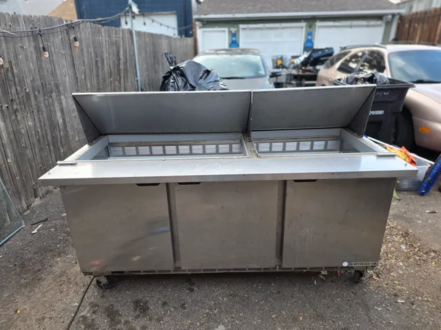 Beverage-Air SPE72HC-30M Sandwich Prep Table