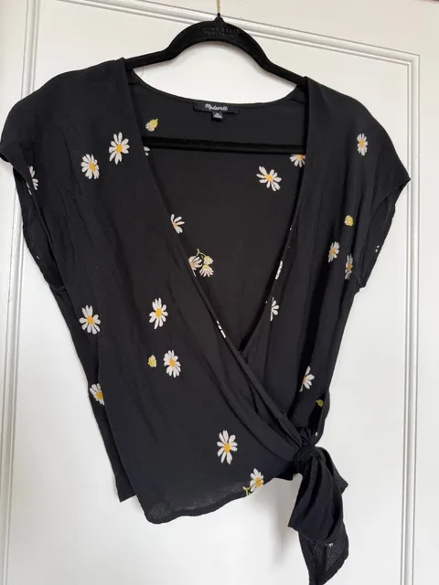 Madewell Sash-Tie Wrap Top Size XS Black Lazy Daisies Floral