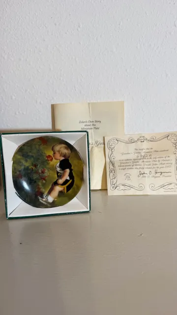 Donald Zolan Grandma's Garden Miniature Collector Plate With COA