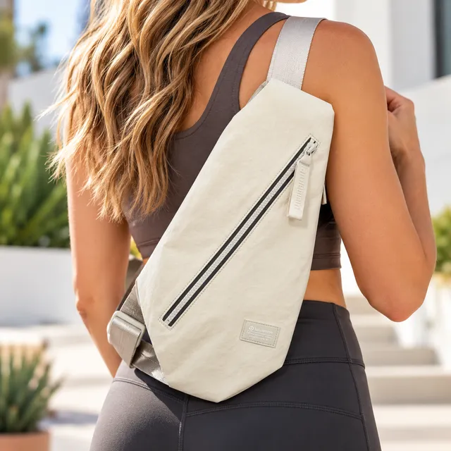 Lululemon Fast Track Bag 2.0 Cream White Crossbody Sling Athletic Sporty