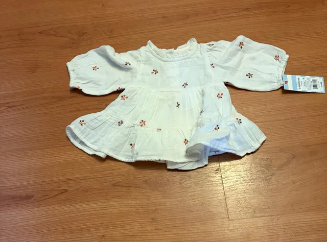 Cat & Jack Dress Set Size 0-3M White Floral
