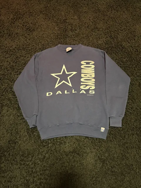 Vintage 1993 Logo 7 Dallas Cowboys Graphic crewneck pullover
Size Men’s medium🕶️
Measurements are listed 👓
Send offers📲📲
#Vintage #90s #NFL #DallasCowboys #Football