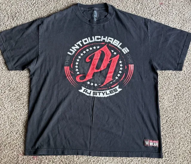 WWE AJ Styles The Untouchable T-Shirt Size XL