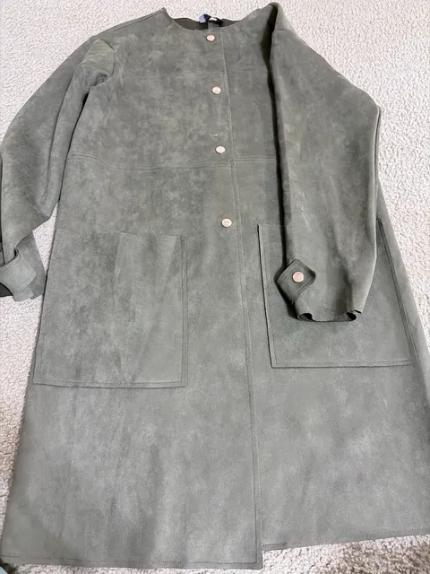 T Tahari