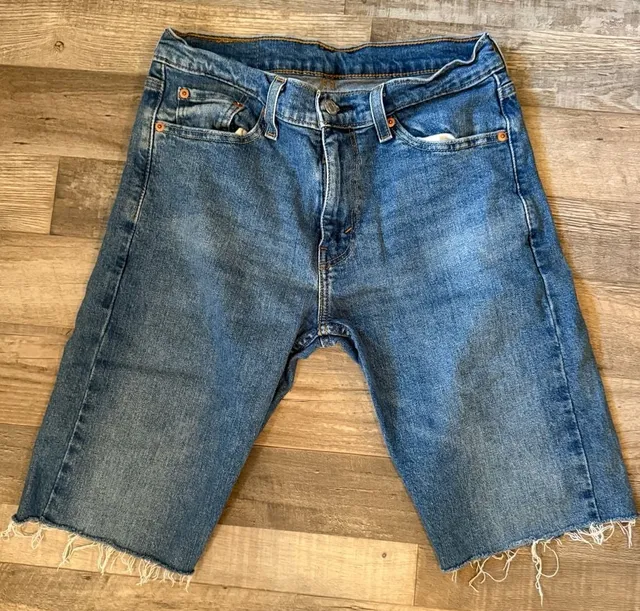 Levi's Men's Medium Blue Cutoff Denim Shorts with Frayed Hem size W30