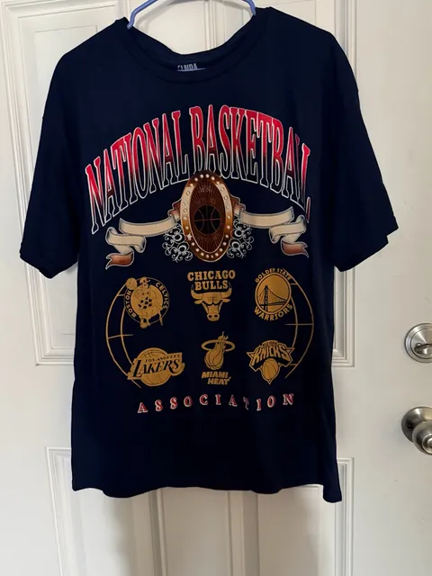 NBA National Basketball Association Teams T-Shirt Size L/G Navy Blue
