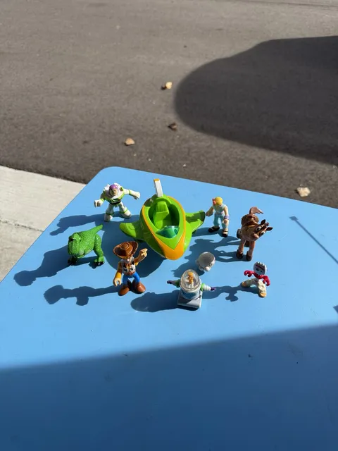 Disney Pixar Toy Story Little People Figures And Vehicle Set