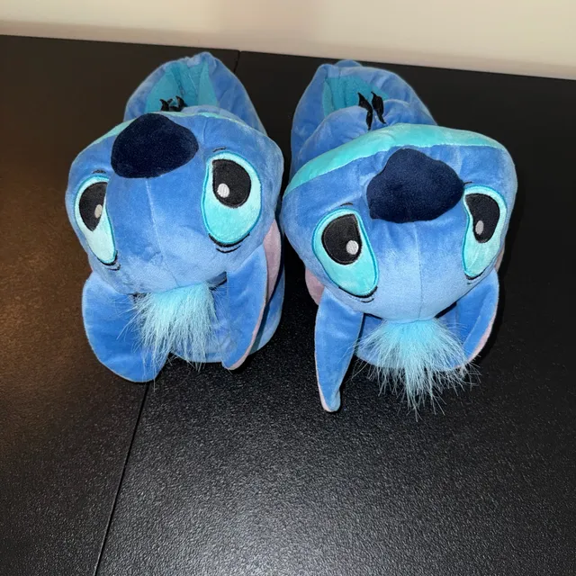 Disney Lilo & Stitch Slippers Size L/XL Blue Faux Fur
