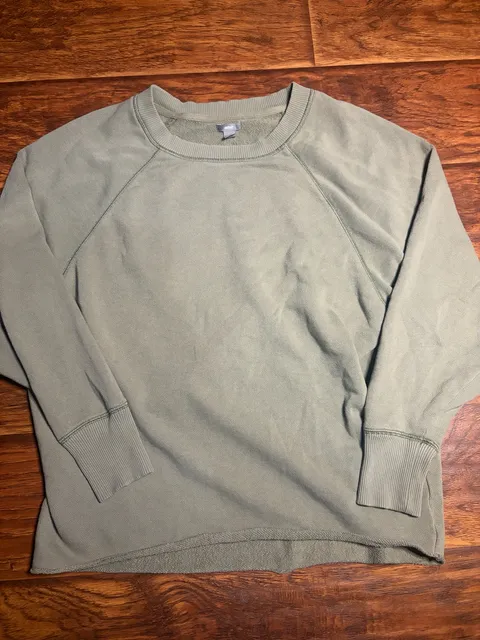 Aerie Sweatshirt Size XS Olive Green Crewneck Pullover