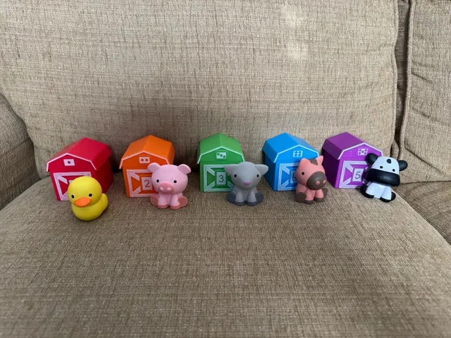 Learning Resources Hide & Go Moo Animals Toy Set