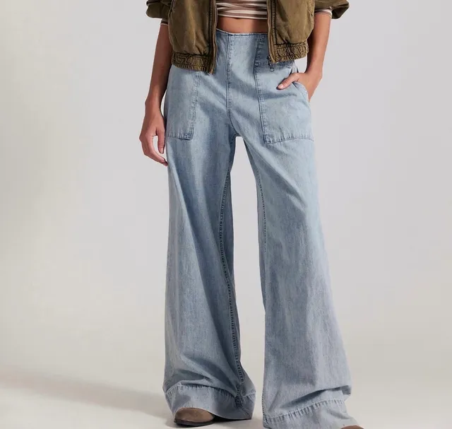  Free People Breezy Pull-On Wide Leg Jeans (Women) Size  XSmall 