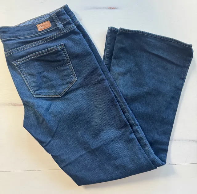 Paige Jeans Laurel Canyon bootcut Women's Dark Wash Denim Petites