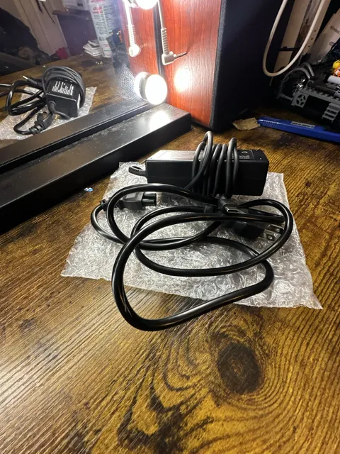 TYPE-C Power Adapter SM65CL-01 Black USB-C Charger with Cord