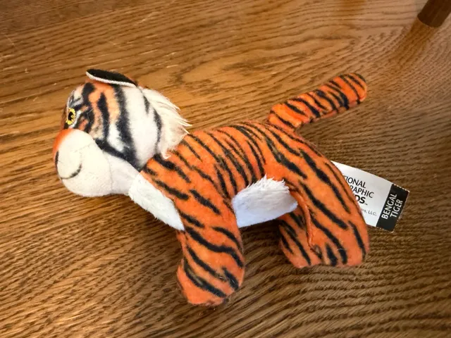 National Geographic Kids Bengal Tiger Plush Stuffed Animal Toy 4.5"