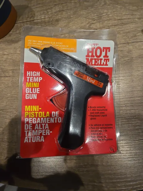 Crafty High Temp Mini Glue Gun