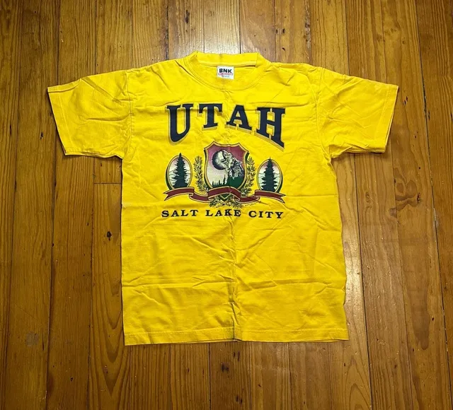 BNK Utah Salt Lake City T-Shirt Size Medium Yellow Graphic Tee