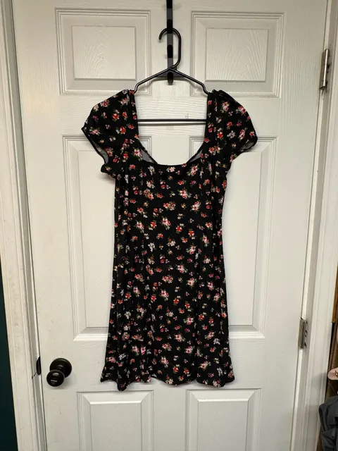 Love Tree Floral Mini Dress Size L Black Red