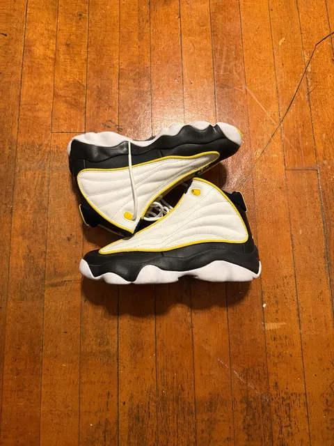 Jordan Jumpman Pro GS Size 6Y White Black Yellow Sneakers