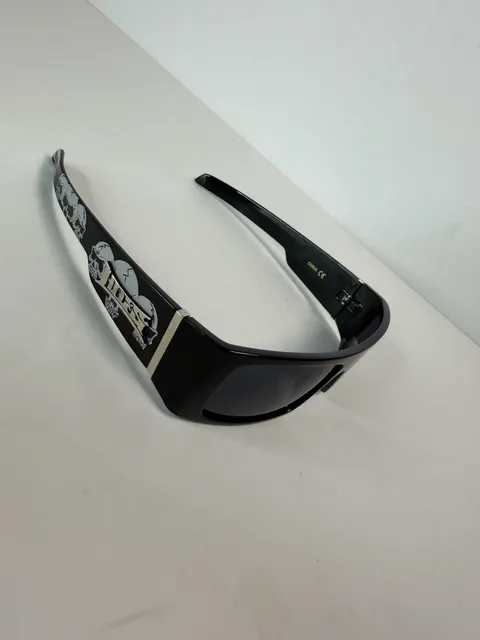 V2K Locs 9058 Skull Accent Black Sunglasses