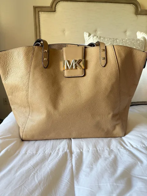 Michael Kors MK Leather Tote Bag Tan Gold Hardware