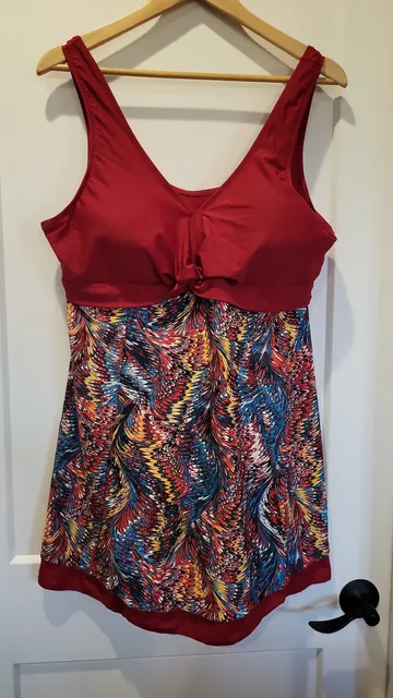 Summer Mae Women Plus Size One Piece Swimdress Tummy Control Bathing Suit with Shorts, size 4XL