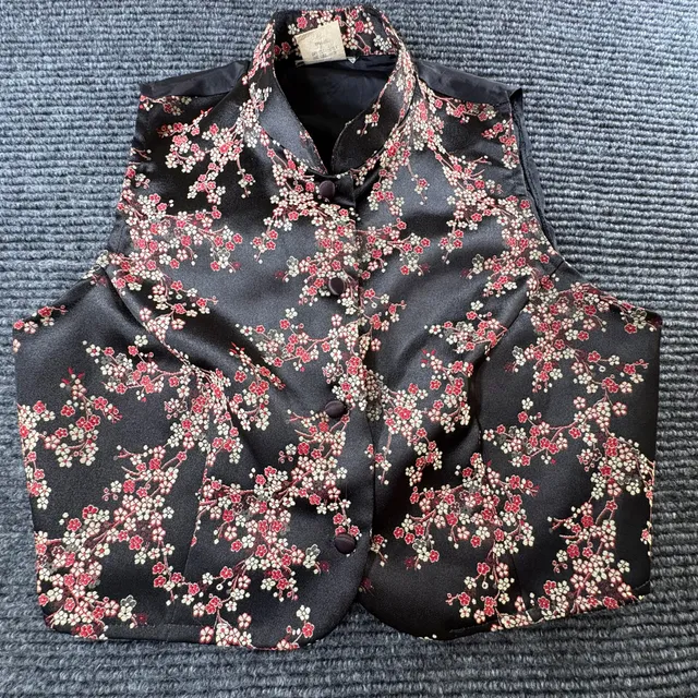Vintage Floral Silk Mandarin Collar Vest Black Red Size M