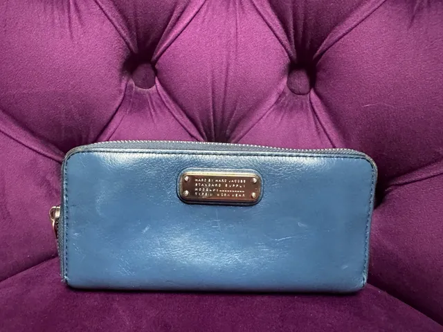 Marc by Marc Jacobs Standard Supply Pebbled Leather Zip Around ...,