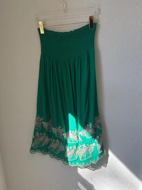 Sweet by Miss Me Dress Size L Green Embroidered Strapless Smocked